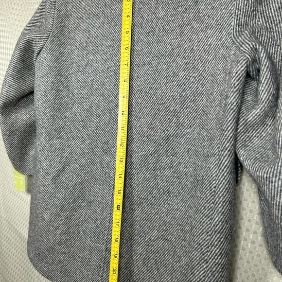 Liliputian Bazaar Best & Co Childs Coat Size 5 Navy Blue Wool Hooded Packets - Picture 11 of 13